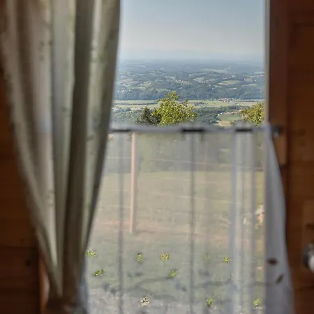 Panorama Schlaffaesser Suedsteiermark - Kastanien- & Heidelbeerhof Klein Isaak Кемпинг